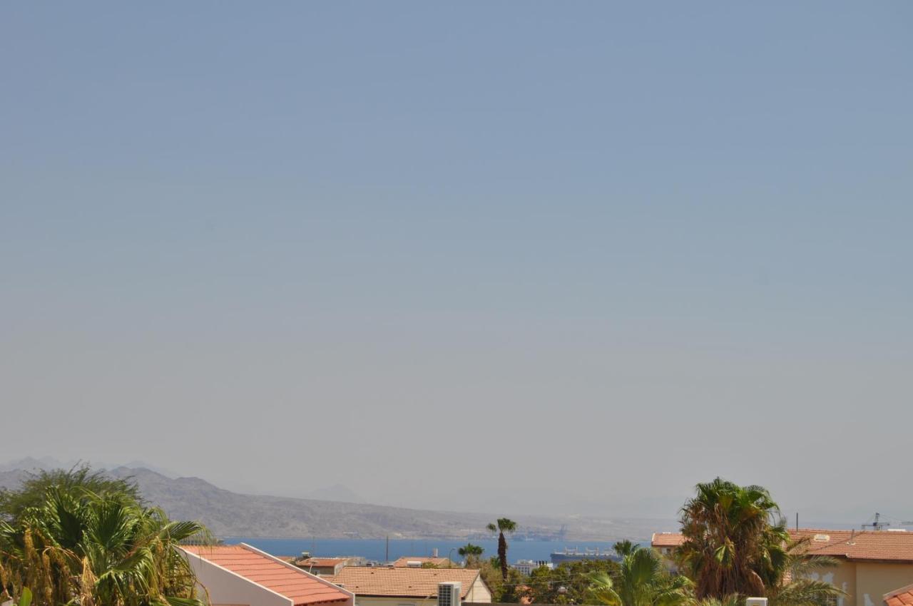 Perfect Southern Getaway With Balcony Eilat Bagian luar foto