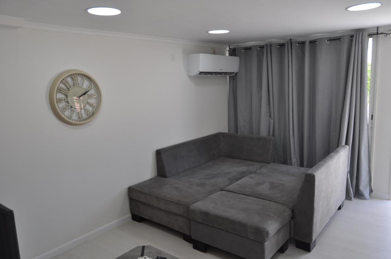 Perfect Southern Getaway With Balcony Eilat Bagian luar foto