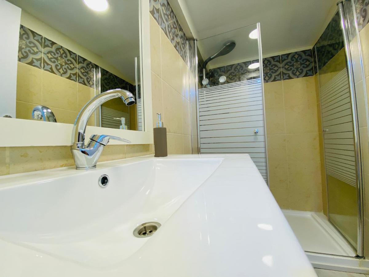 Perfect Southern Getaway With Balcony Eilat Bagian luar foto